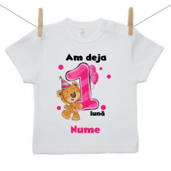 Tricou cu mânecă scurtă Am deja 1 lună cu ursuleț și numele copilului Fetiță