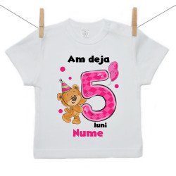 Tricou cu mânecă scurtă Am deja 5 luni cu ursuleț și numele copilului Fată