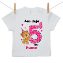 Tricou cu mânecă scurtă Am deja 5 luni cu ursuleț și numele copilului Fată