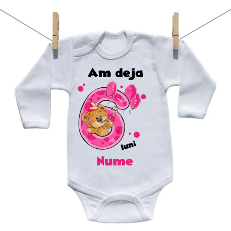 Body cu mânecă lungă Am deja 6 luni cu Ursuleț și numele copilului Fetiță Body cu mânecă lungă Am deja 6 luni cu Ursuleț și numele copilului Fetiță