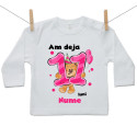 Tricou cu mânecă lungă Am deja 11 luni cu ursuleț și numele copilului fetiță