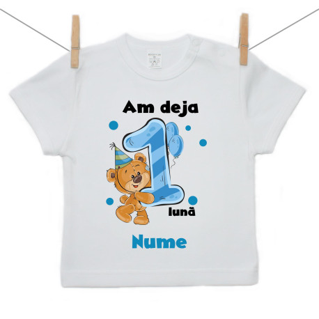Tricou cu mânecă scurtă Am deja 1 lună cu ursuleț și numele bebelușului Băiat Tricou cu mânecă scurtă Am deja 1 lună cu ursuleț și numele bebelușului Băiat