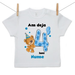 Tricou cu mânecă scurtă Am deja 4 luni cu Ursuleț și numele copilului Băiat