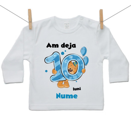 Tricou cu mânecă lungă Am deja 10 luni cu Ursuleț și numele copilului Băiat Tricou cu mânecă lungă Am deja 10 luni cu Ursuleț și numele copilului Băiat