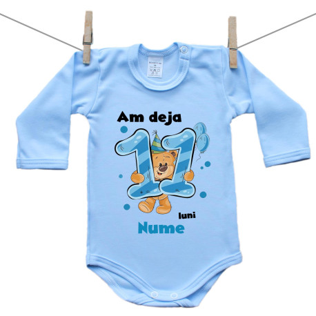 Body albastru cu mânecă lungă Am deja 11 luni cu Ursuleț și numele copilului Băiat Body albastru cu mânecă lungă Am deja 11 luni cu Ursuleț și numele copilului Băiat