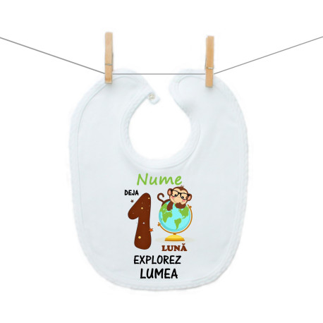 Bavetă cu capse Deja 1 lună Explorez lumea Bavetă cu capse Deja 1 lună Explorez lumea