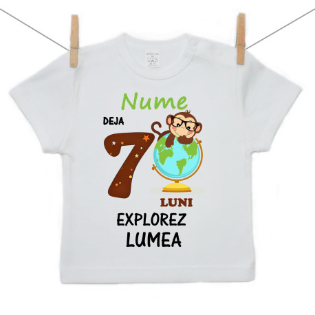 Tricou cu mânecă scurtă Deja 7 luni Explorez lumea Tricou cu mânecă scurtă Deja 7 luni. Explorez lumea