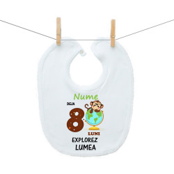 Bavetă cu capse Deja 8 luni Explorez lumea