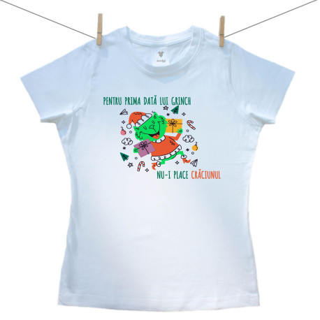 Tricou pentru femei cu mânecă scurtă Pentru prima dată lui Grinch nu-i place Crăciunul Tricou pentru femei cu mânecă scurtă Pentru prima dată lui Grinch nu-i place Crăciunul